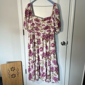 Abercrombie & Fitch floral maxi dress, plus size XXL, has pockets.